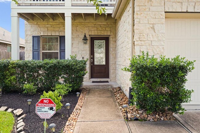 Building Photo - 13839 Rosemere Ln