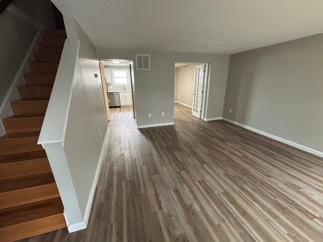 Foto del edificio - 3 bedrooms 3 bathrooms