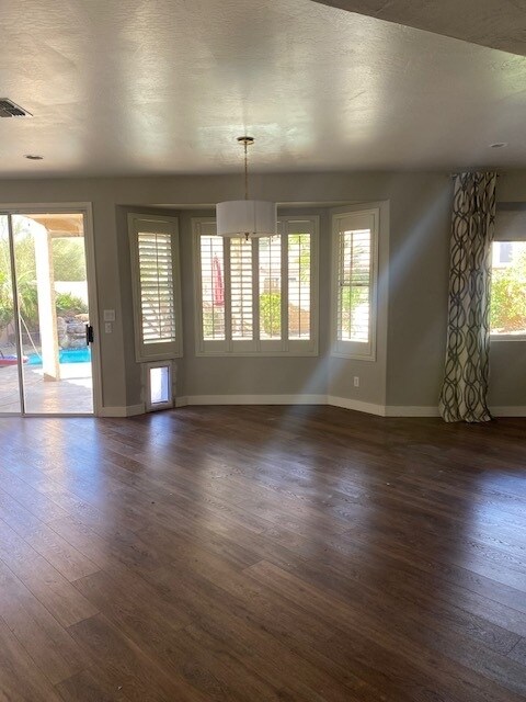 Foto del edificio - 15410 S 17th Ln