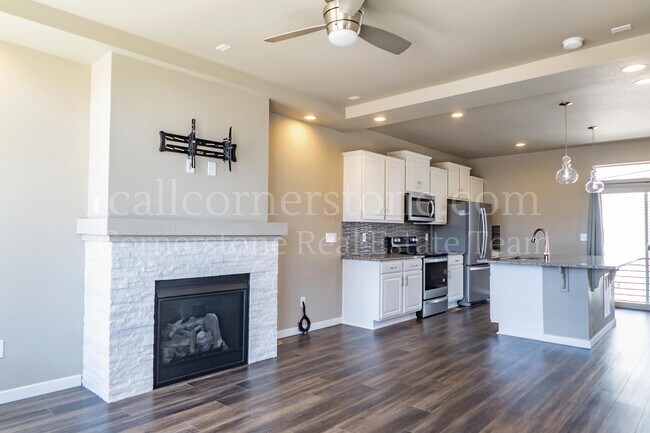Foto del edificio - 9330 Timberlake Loop