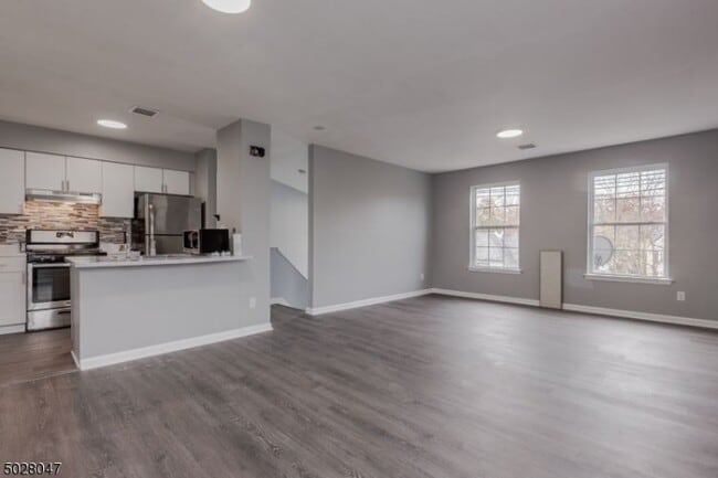 Building Photo - 1201 Arlington Ave