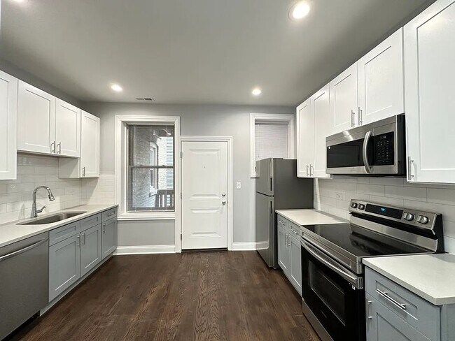 Foto del edificio - 1224 W Rosemont Ave