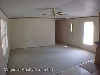 Building Photo - 490 Jeane Chapel Rd