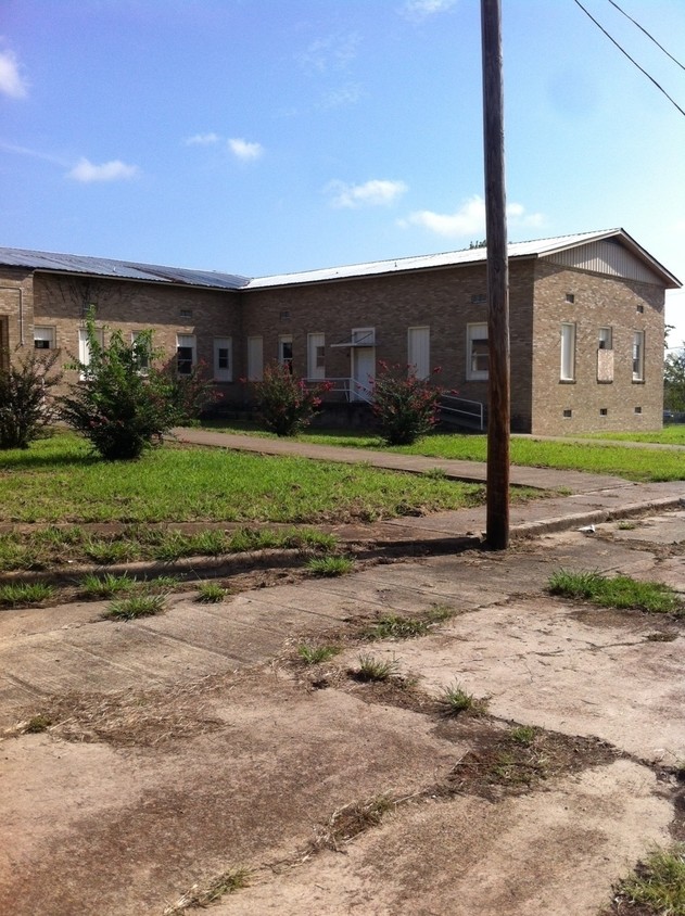 Primary Photo - Edlerberry Apartments