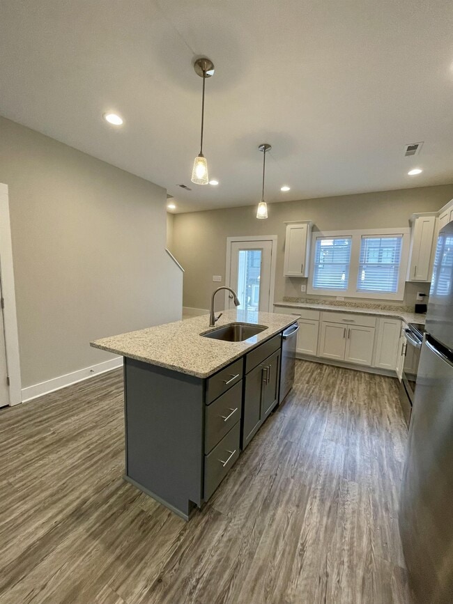 Photo - 41 High St Townhome