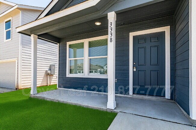 Building Photo - 3338 Gingham Pt