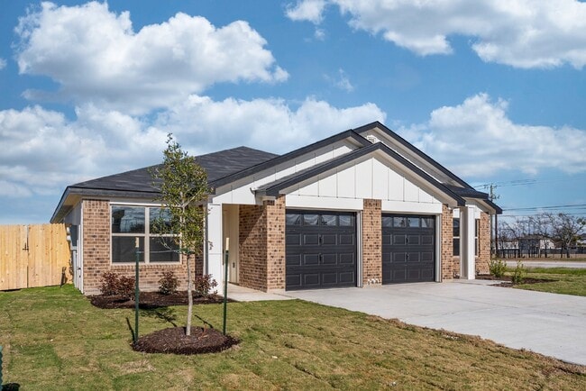 Foto del edificio - "Charming 3-Bedroom Retreat with Granite Countertops & Guest Suite in Killeen!"