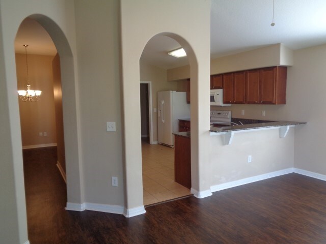 Building Photo - 7213 Royal George Court