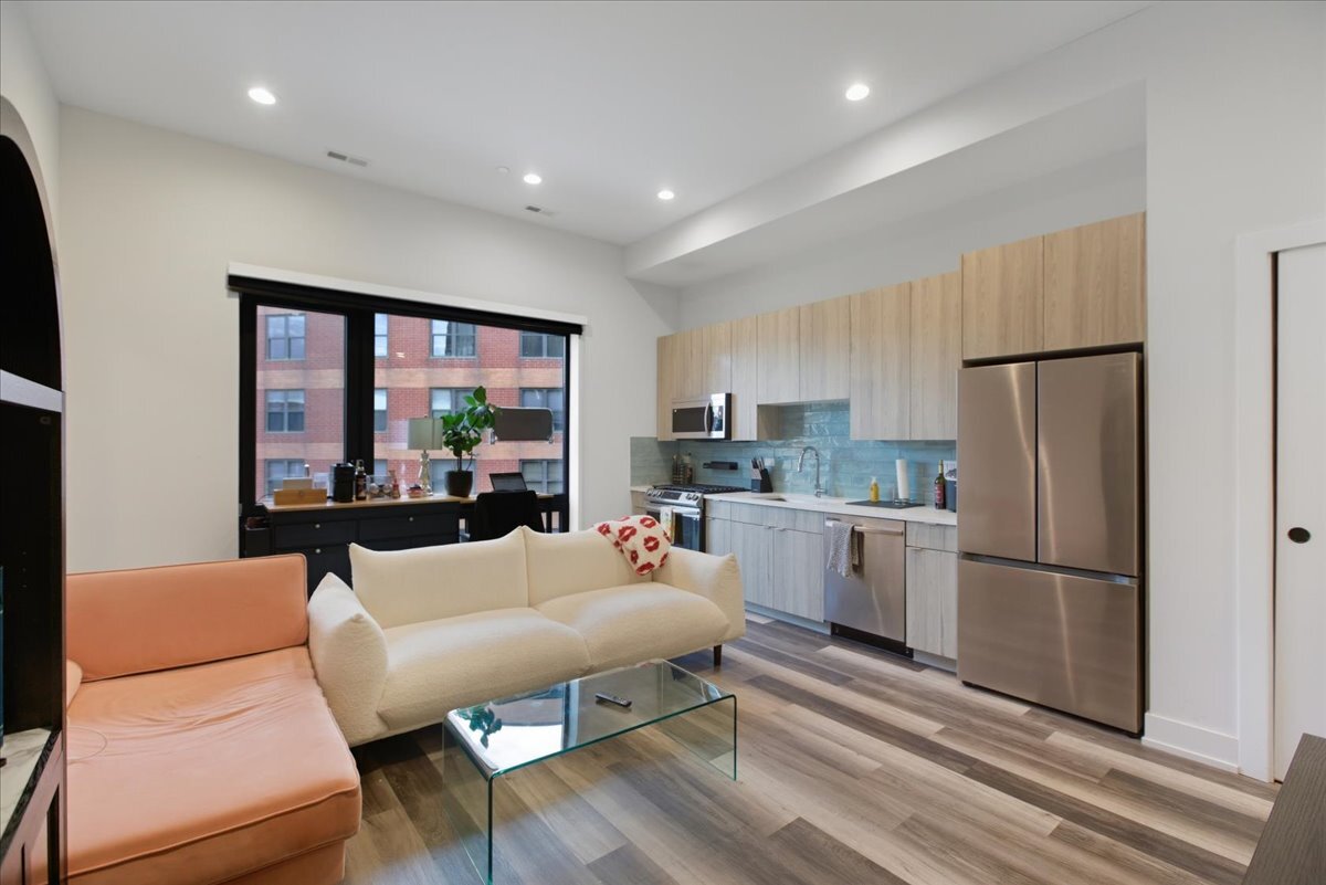 Foto principal - 2316 N Clark St