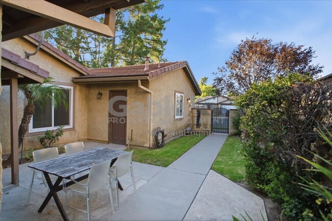 Building Photo - 23532 Platina Dr
