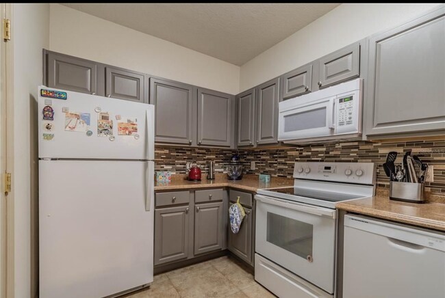 Foto del edificio - 18012 Villa Creek Dr