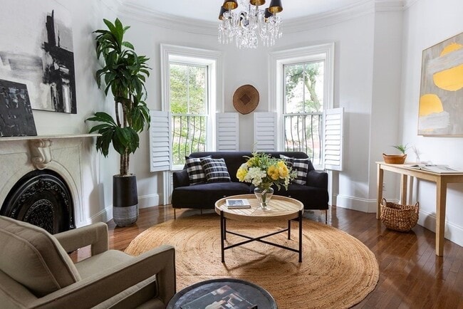 Foto del edificio - 8000 E Brookline St