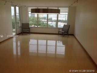 Foto del edificio - 4101 Pine Tree Dr