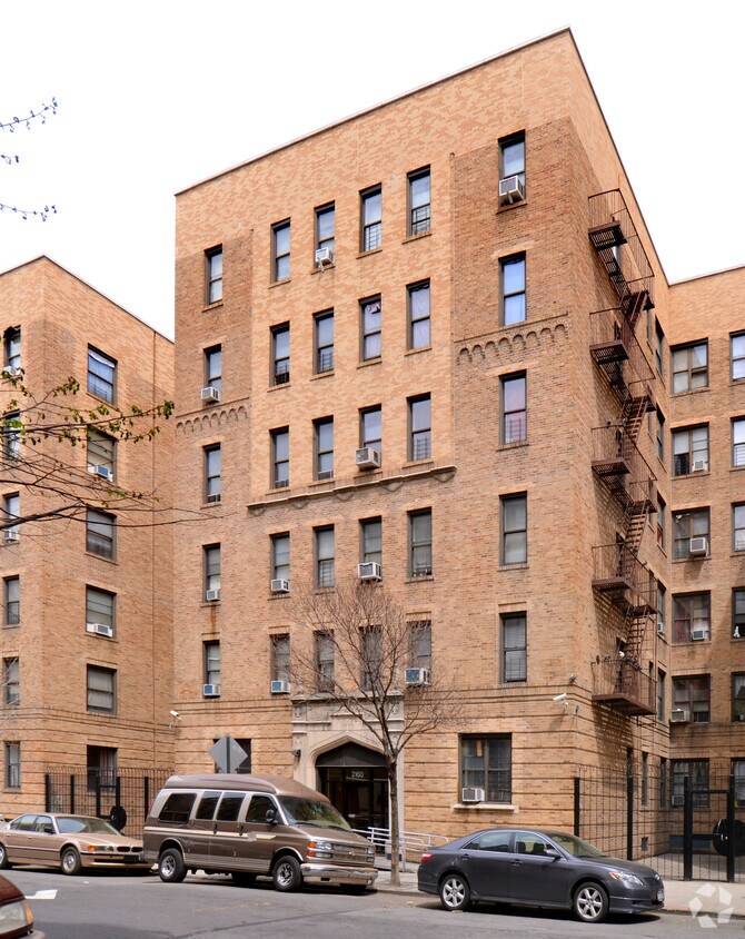 2160 Holland Avenue Apartments in Bronx, NY