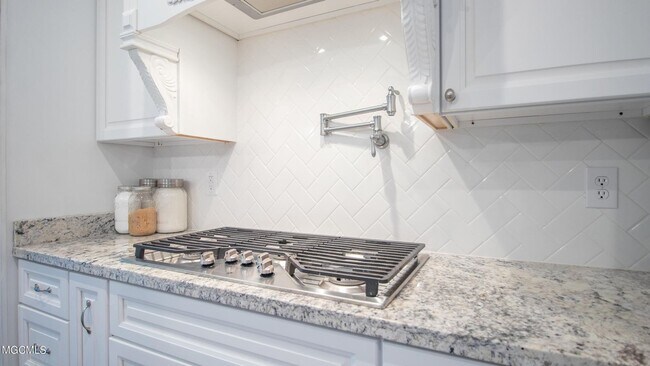 Foto del edificio - OCEAN SPRINGS SCHOOLS  - BEAUTIFUL HOME IN...