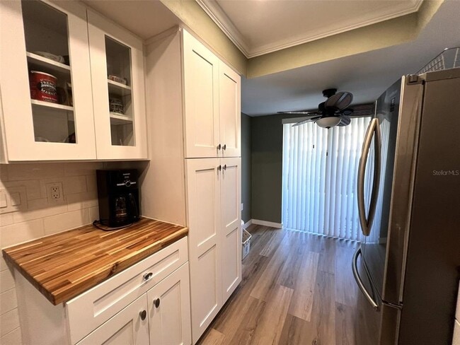 Foto del edificio - 5205 Wedgewood Ln