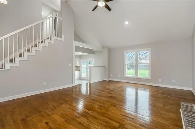 Foto del edificio - 1205 E Sleepy Hollow Dr