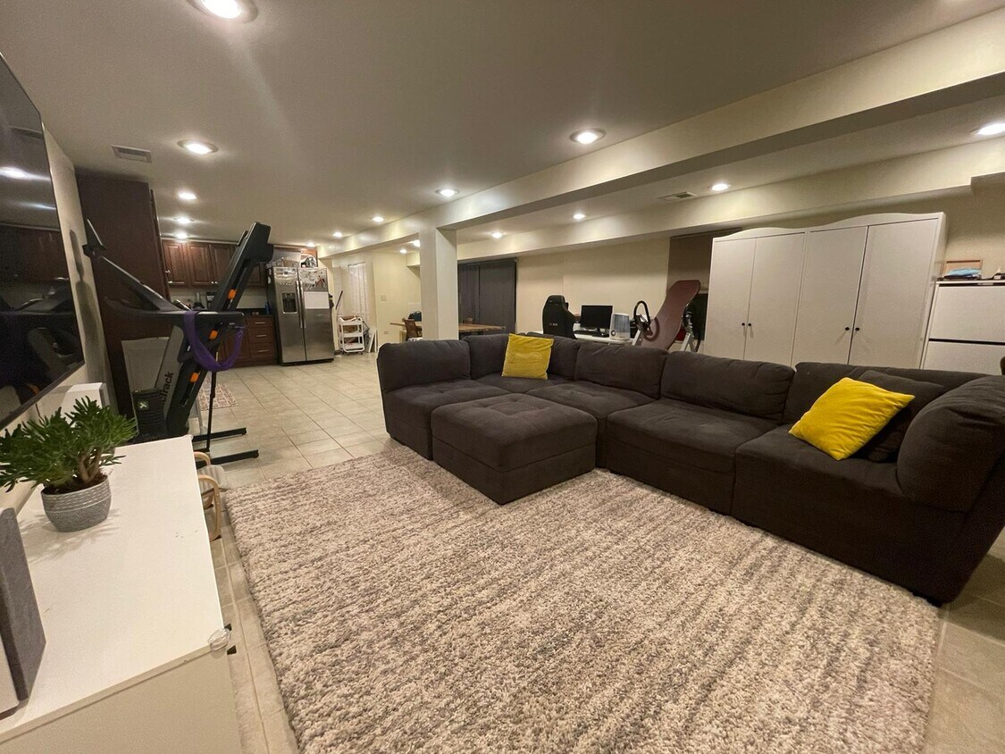 Foto principal - 1637 W 38th Pl