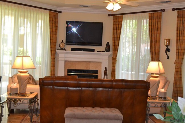 Foto del edificio - 200 Ocean Crest Dr