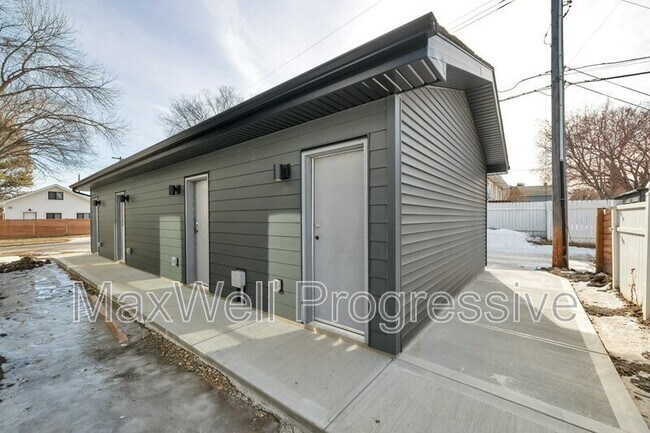 Building Photo - 13516-13115 115 Ave NW