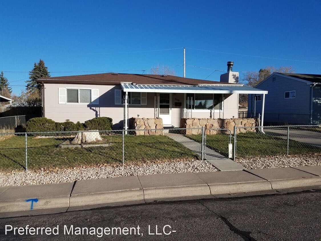 Foto principal - 3 br, 1 bath House - 213 Stanfield Avenue