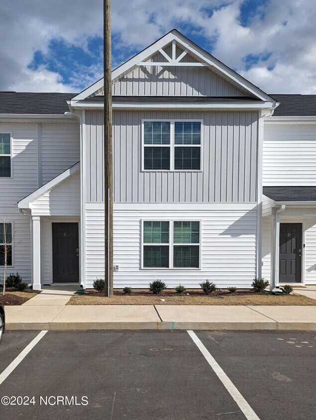 Foto principal - 4105 Laurel Rdg Dr