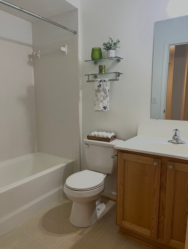 Building Photo - 2347 Abington Dr