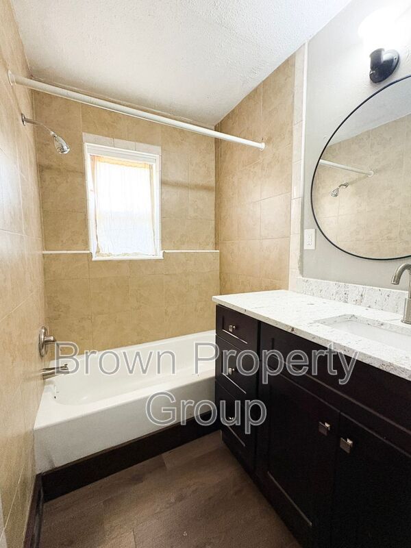 Foto del edificio - 707 Odell Rd