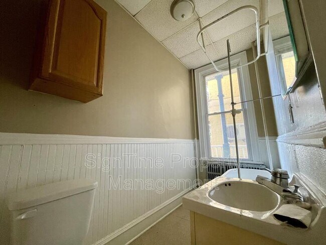 Foto del edificio - 222 Summit Ave