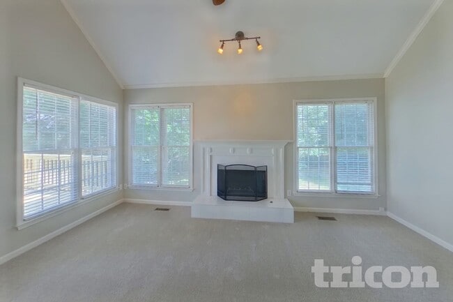 Building Photo - 1260 Castle Pointe Ln