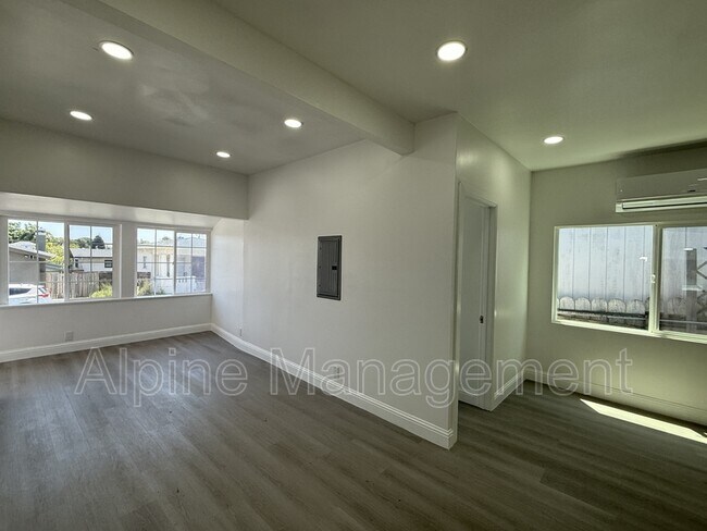 Foto del edificio - 109 Broadway