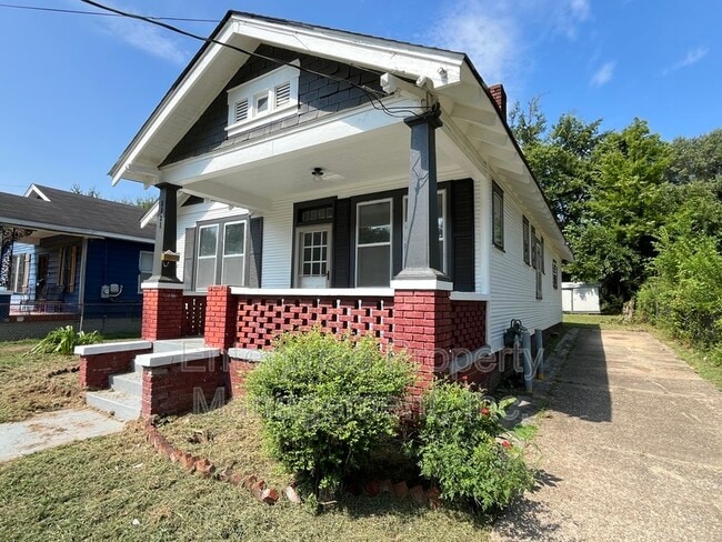 Building Photo - 1131 Rozelle St