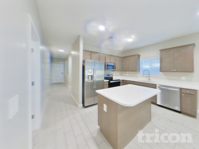 Foto del edificio - 36615 N Iberian Dr.