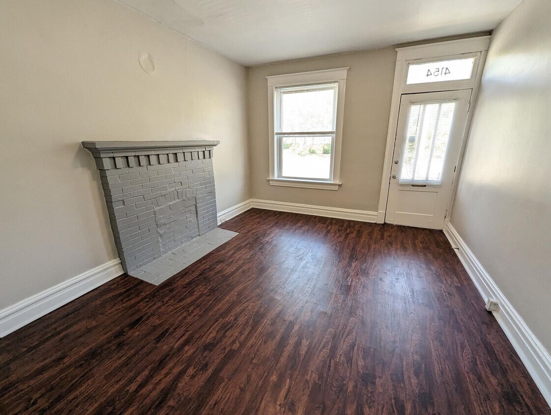 Primary Photo - 4152-54 Folsom