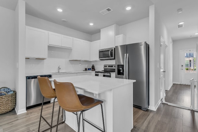 Building Photo - 1301 Walker Wy