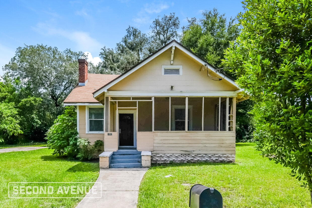 Primary Photo - 9043 9th Ave