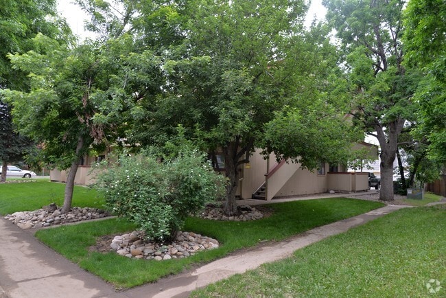 Photo - Grove Street Apartments