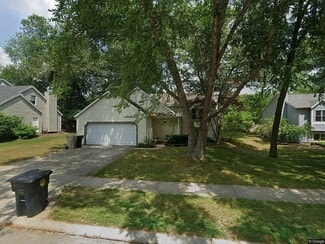 Building Photo - 1903 Cross Creek Dr