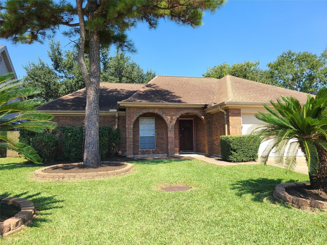 Foto principal - 13034 Alston Rd