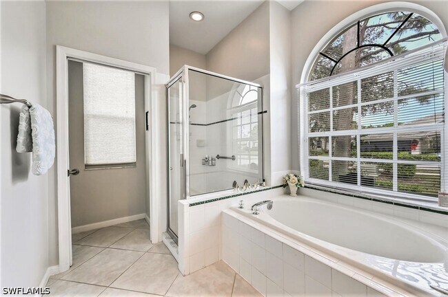 Foto del edificio - 6545 Chestnut Cir