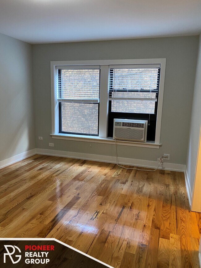 Foto del edificio - 512 W Arlington Pl
