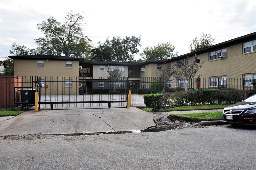 Primary Photo - 2812 Wichita St