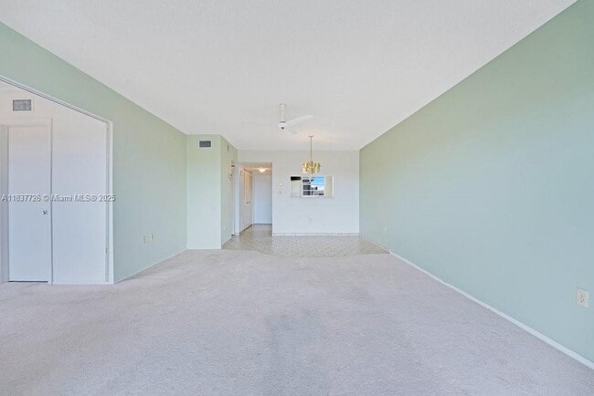 Building Photo - 2998 Sunrise Lakes Dr W