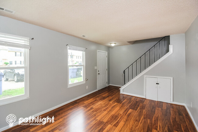 Foto del edificio - 1141 Meadow Sage Ln, Virginia Beach, VA, 2...