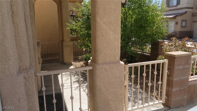 Building Photo - 6348 Pebblecreek Lodge Way