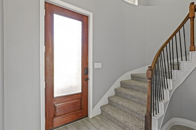 Building Photo - 14527 Sanour Dr