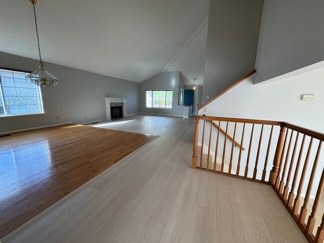 Building Photo - 4 Bedroom, 3 Bathroom available - Danville