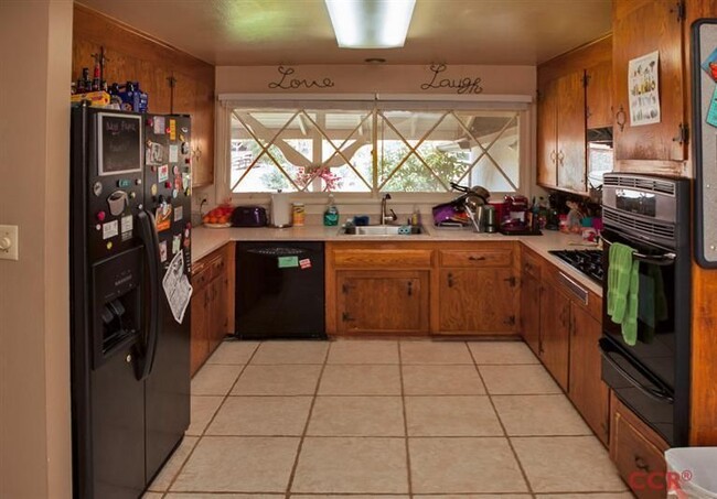 Building Photo - AVAILABLE JULY - Large 4 Bed / 2 Bath SLO ...