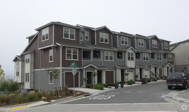 Building Photo - 6125 Old Quarry Loop