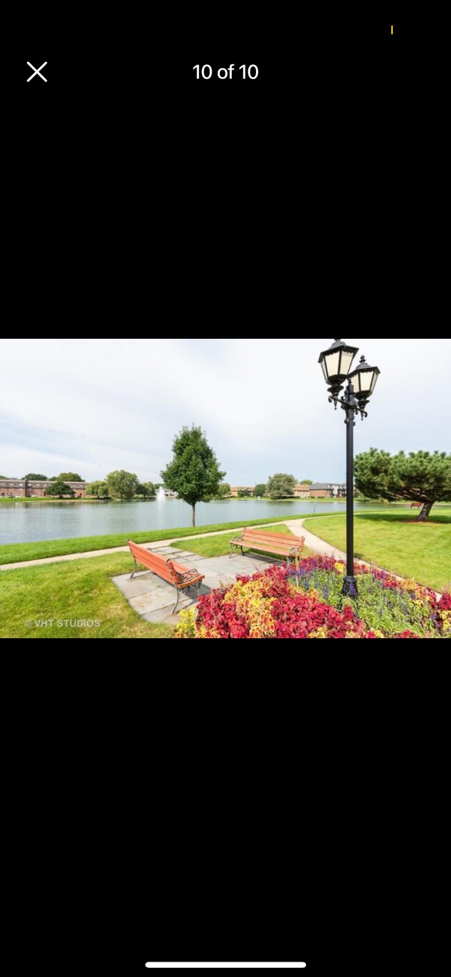 Foto del edificio - 9397 Bay Colony Dr